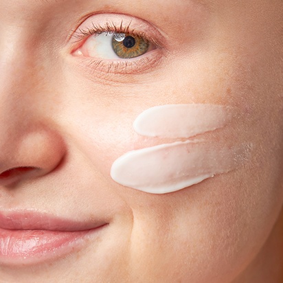 Kompozycja - Mel Skin nourishing cream for dry and fatigued skin with green tea and aloe